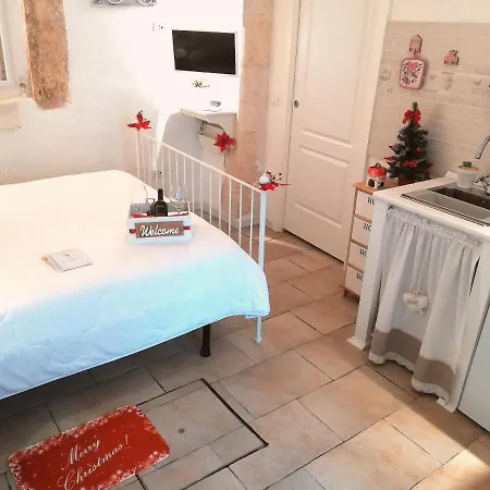 La Lanterna Del Viaggiatore * مارتينا فرانكا